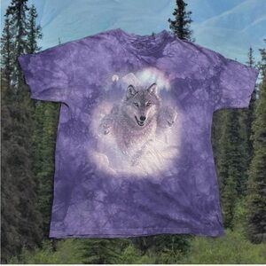 The Mountain Lavender wolf’s Graphic Tee